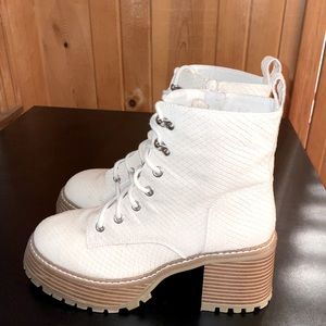 Women's Altar'd State White Lace Up Boots Size 8 W